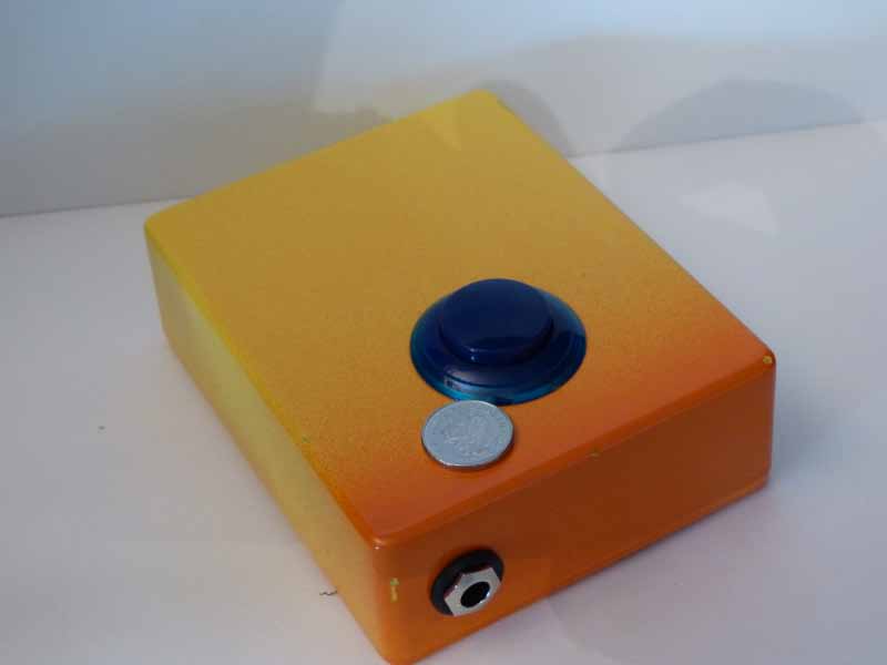 Medium button orange single